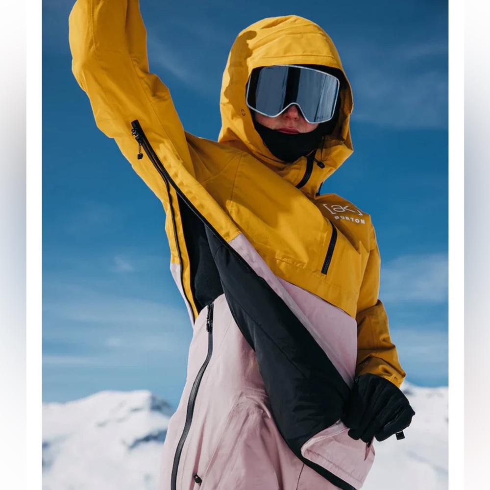 Burton Women's [ak] Kimmy Gore 2L Jacket - Goldenrod/Shadow Pink - Picture 9 of 12
